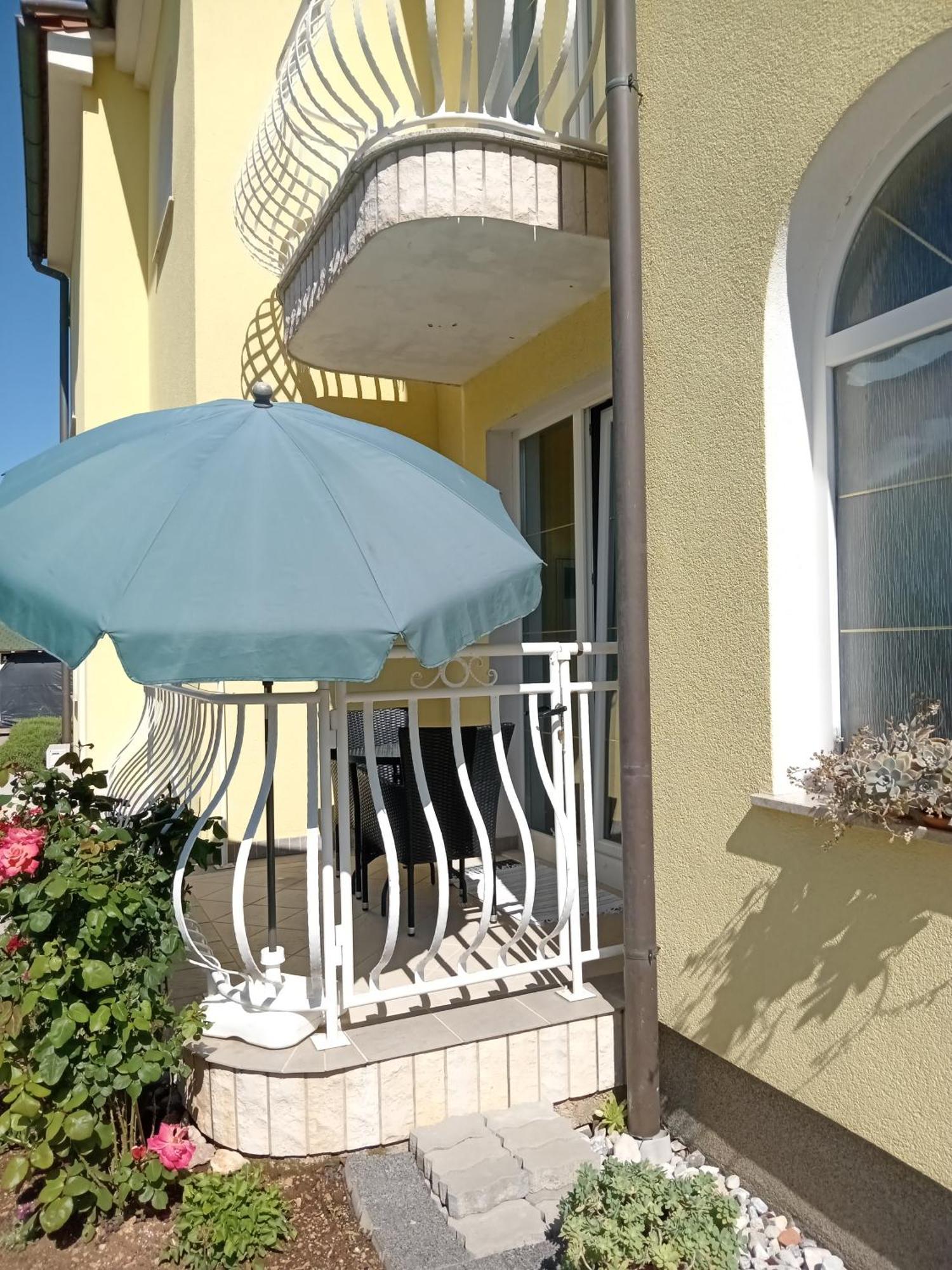 Ana Rooms Krk Town Εξωτερικό φωτογραφία